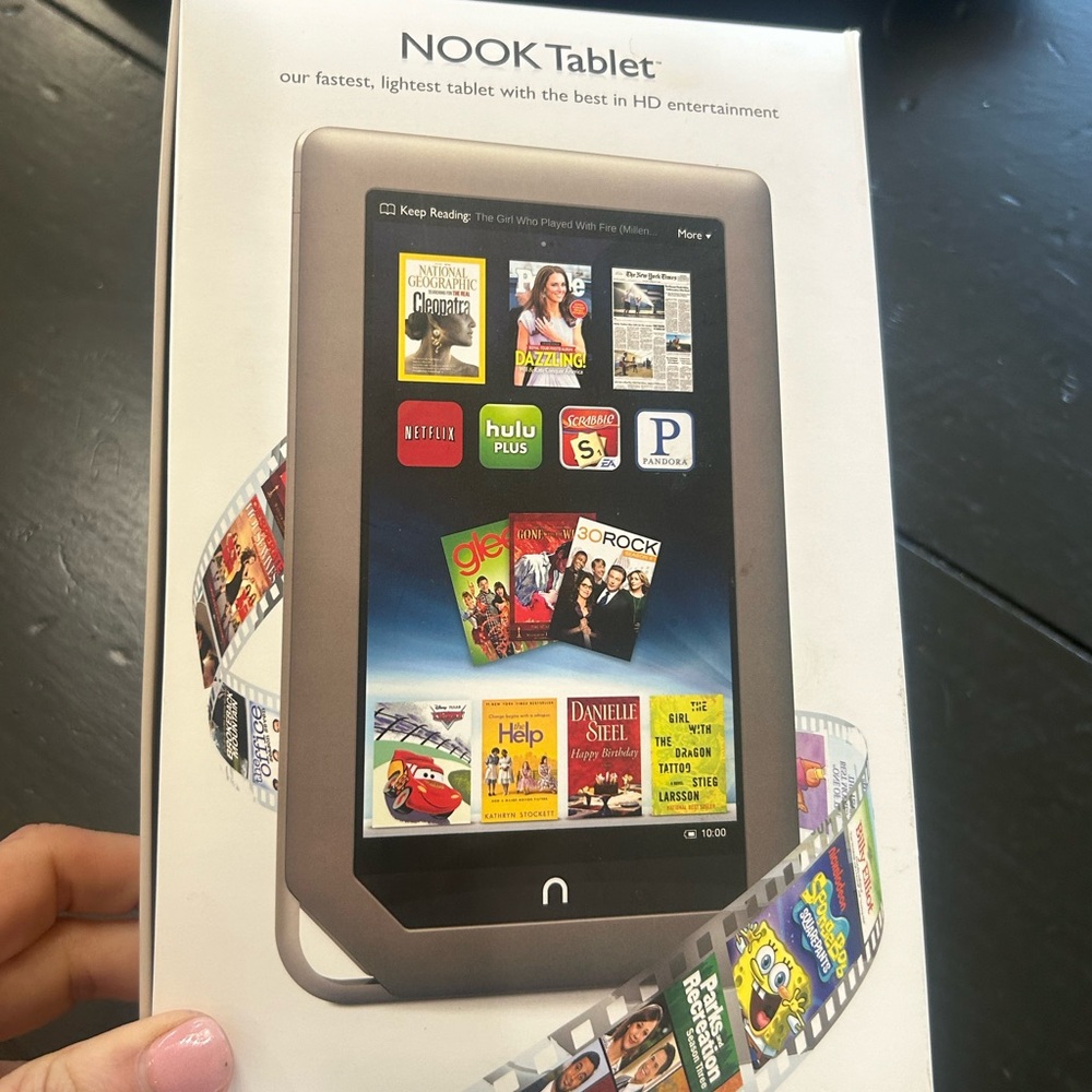 Nook by Barnes and Noble.. NIB